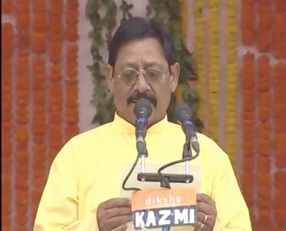 निरीक्षण करते रहे खेल मंत्री चेतन चौहान, कोई समझ ही न सका