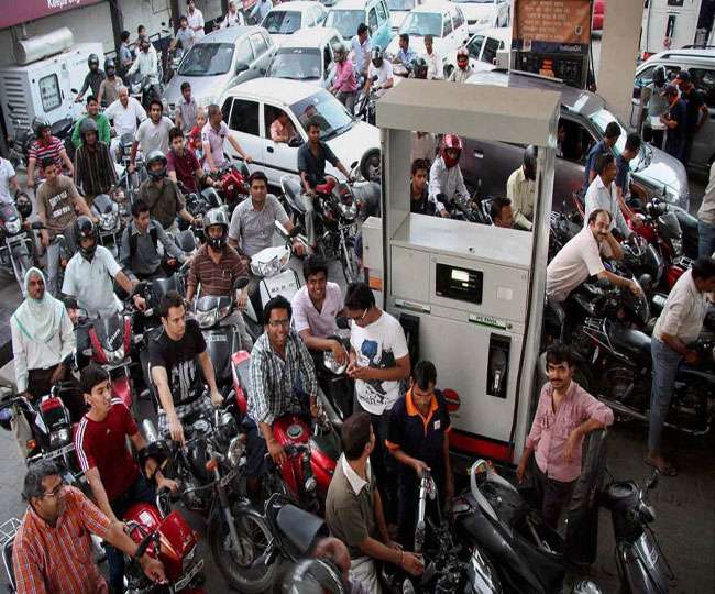 अब नहीं लाइन की टेंशन, घर-घर होगी पेट्रोल-डीजल की होम डिलीवरी