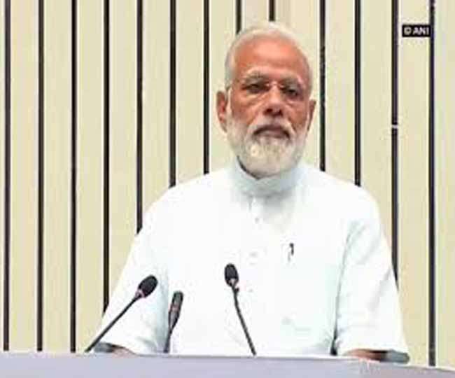 सिविल सर्विस डे पर बोले पीएम, ईमानदार अफसरों पर आंच नहीं आने दूंगा