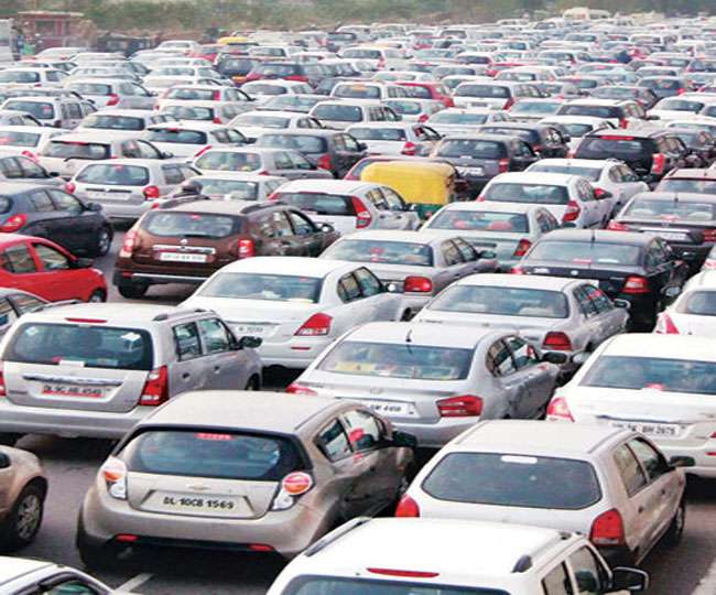 हरियाणा-यूपी के बीच 35 KM तक लगा लंबा जाम, लोग हुए परेशान
