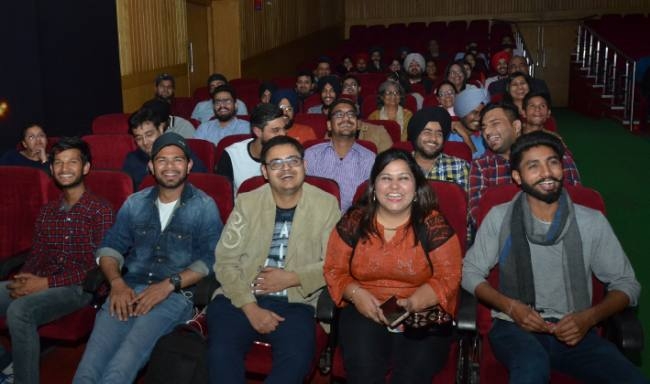 जसप्रीत ने दर्शकों को कॉमेडी से जड़े पंच