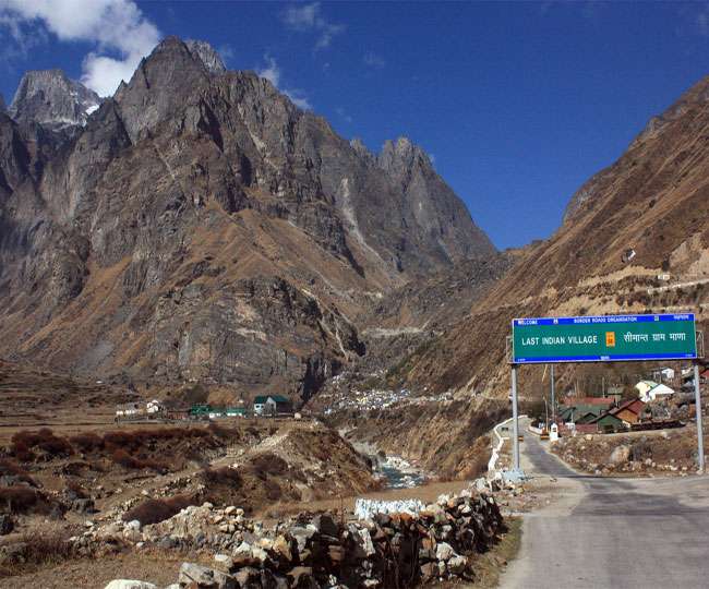नहीं देखा होगा भारत का यह आखिरी गांव, यहां स्वर्ग जाने का भी है रास्ता