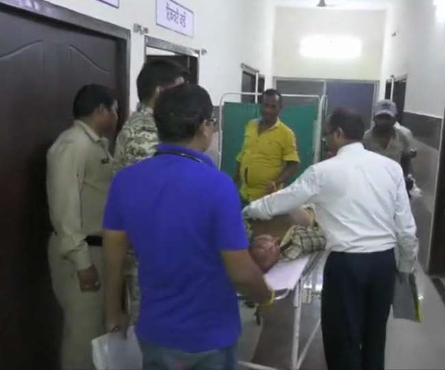 छत्तीसगढ़ में पलटी यात्रियों से भरी वेन, 8 लोगों की मौत 16 घायल