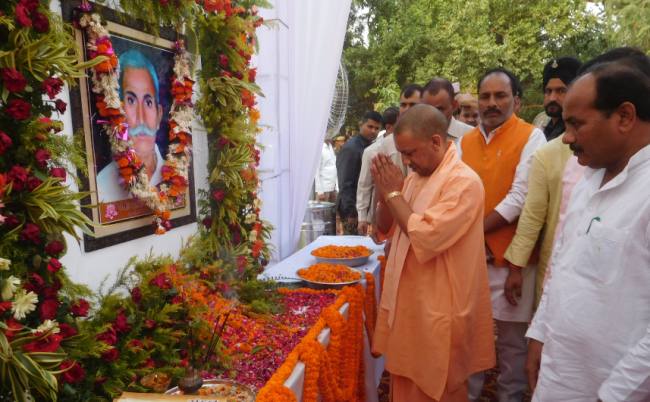 मुख्यमंत्री ने दी वन मंत्री के पिता को श्रद्धांजलि