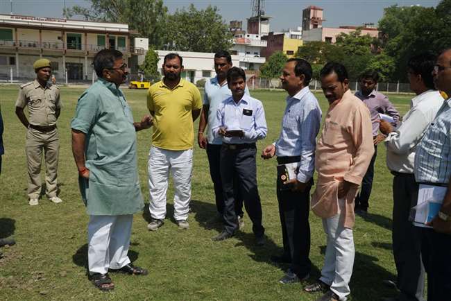 योगी सरकार है काम तो करना ही होगा : डा. नीलकंठ तिवारी