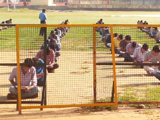 हिमाचल: ऊना में नौसेना की भर्ती में उमड़े युवा