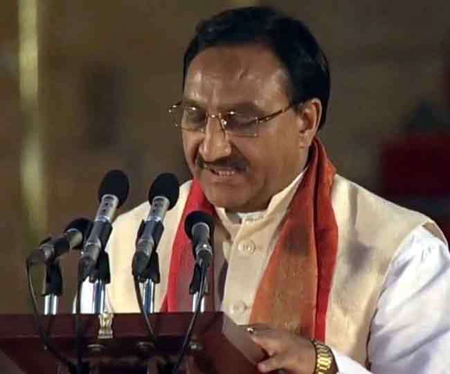 रमेश पोखरियाल निशंक को मंत्री बना तजुर्बे को दी तरजीह