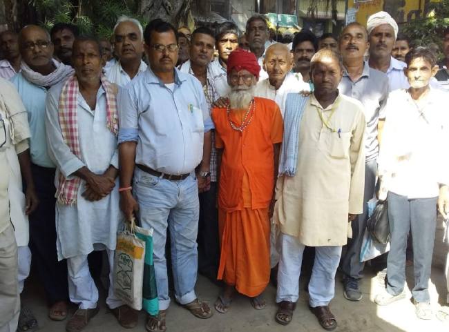 एनएच 84 के भू धारकों ने दी आत्मदाह की धमकी