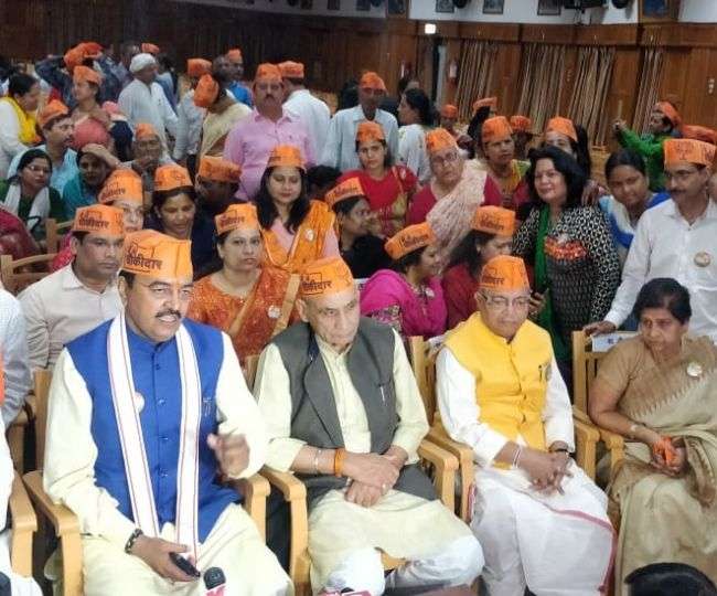 हर व्यक्ति किसी न किसी रूप में चौकीदार, अमेठी से डर गए राहुल गांधी : केशव प्रसाद मौर्य