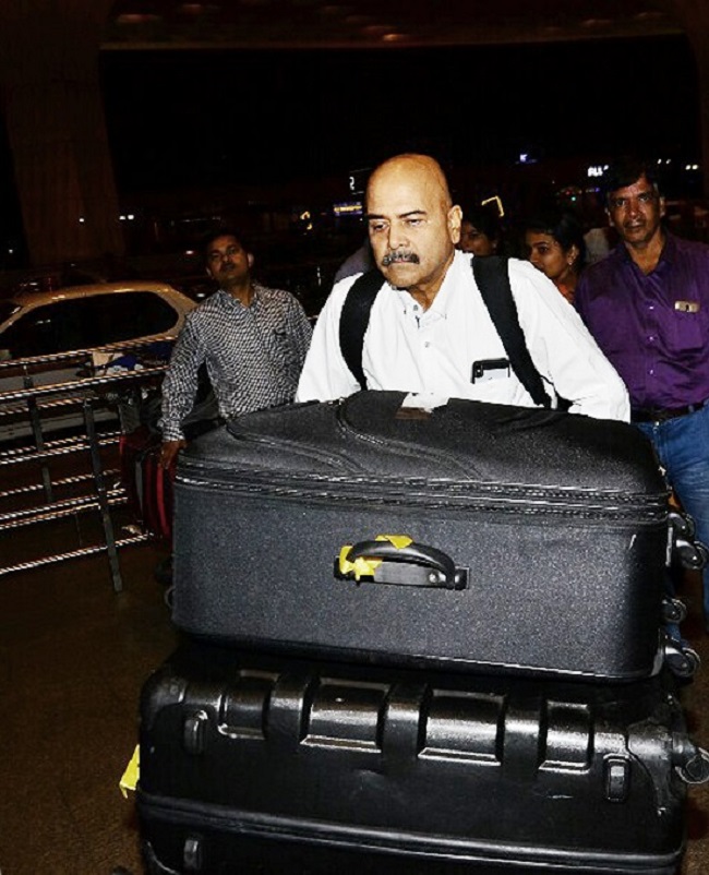 अनुष्का शर्मा मुंबई एयरपोर्ट से इटली के लिए रवाना, विराट कोहली से होगी शादी, देखिए तस्वीरें