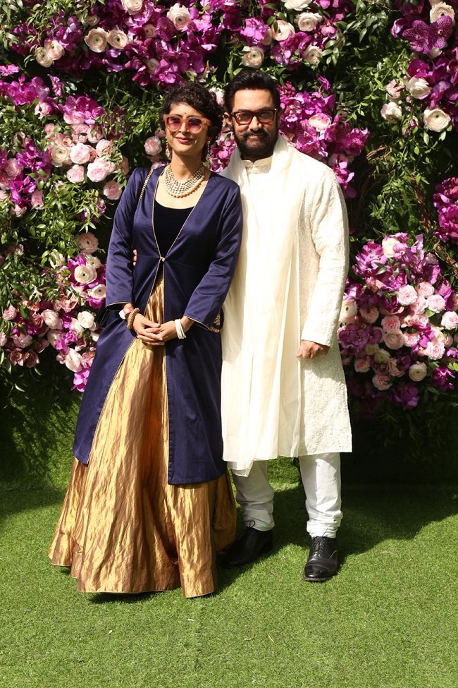 //www.jagranimages.com/images/aamirakashambani_2019_3_10_112525_s.jpg