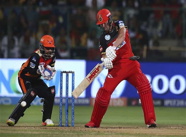 Photos: RCB ने रोमांचक मुकाबले में SRH को 14 रन से हराया