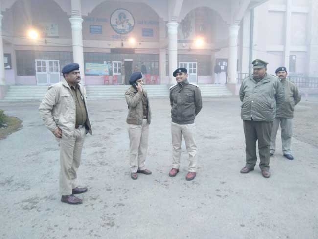 हिमाचल विधानसभा चुनाव मतगणना, देखें तस्वीरें