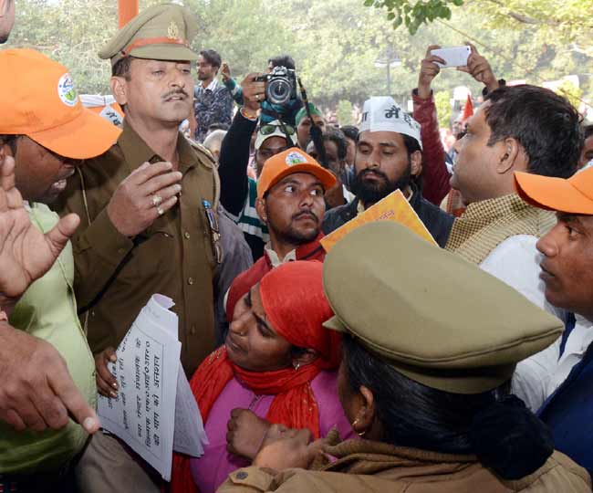 तस्वीरों में देखें-फिर आंदोलन की राह पर अन्ना हजारे