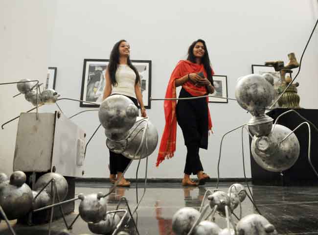 तस्वीरेंः पीयू में दिखी कलाकारों की खूबसूरत दुनिया