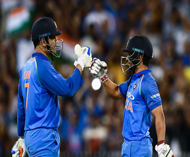 //www.jagranimages.com/images/dhoni-jadhav_2019_1_18_211732_s.jpg