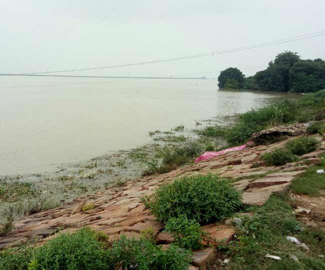 तस्वीरों में देखें-यूपी के पूर्वांचल में नेपाल से आई बाढ़ का खतरा