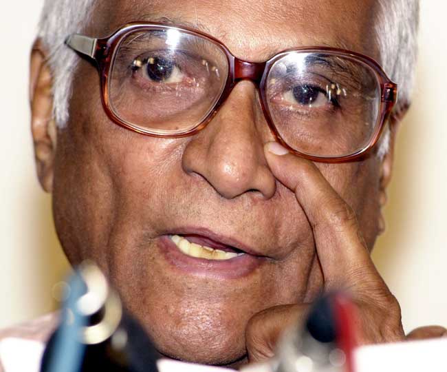 //www.jagranimages.com/images/george_fernandes_pic_2019_1_29_161051_s.jpg