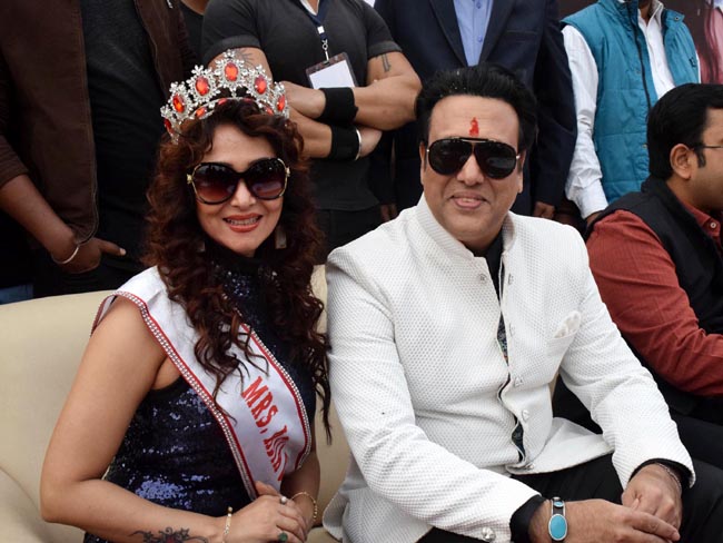 पटना पहुंचे गोविंदा ने भोजपुरी में की लोगों से बात, खूब सुनाए डायलॉग व गाने, देखें तस्वीरें...