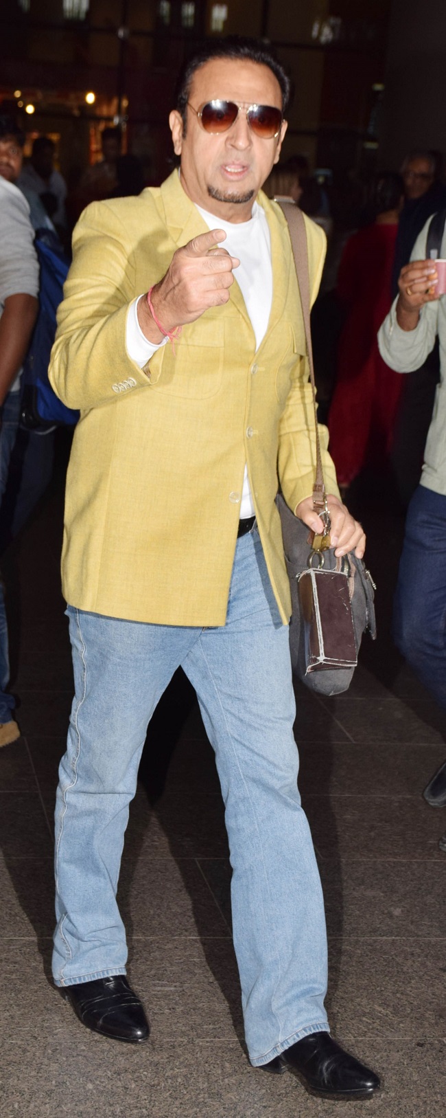 //www.jagranimages.com/images/gulshangroverairportfeb_2019_2_22_123955_s.jpg