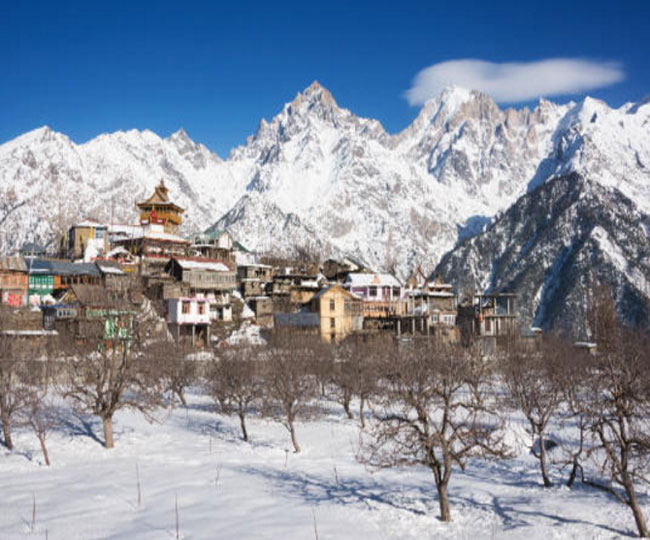 उत्तर भारत में पारा 5 के नीचे, देखें कंपा देने वाली ये तस्वीरें