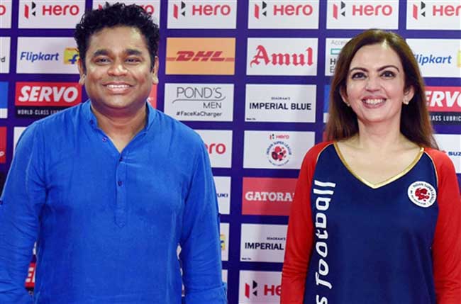आइएसएल का शानदार ओपनिंग, देखें तस्वीरें