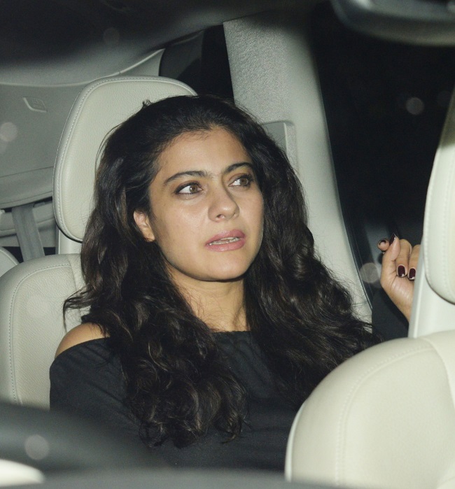 //www.jagranimages.com/images/kajolnotebook_2019_3_29_7574_s.jpg