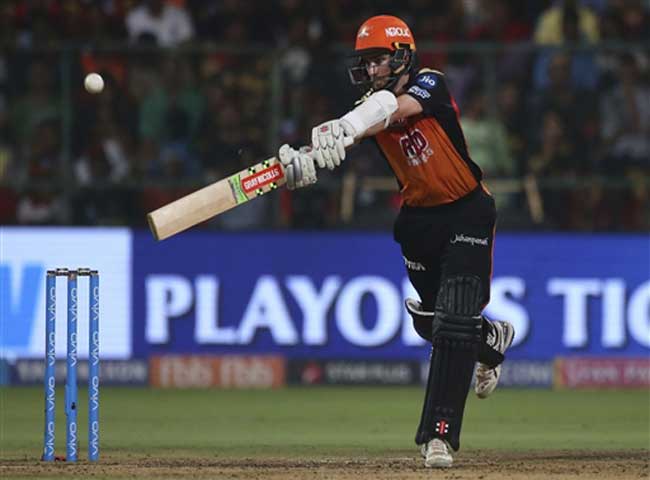 Photos: RCB ने रोमांचक मुकाबले में SRH को 14 रन से हराया