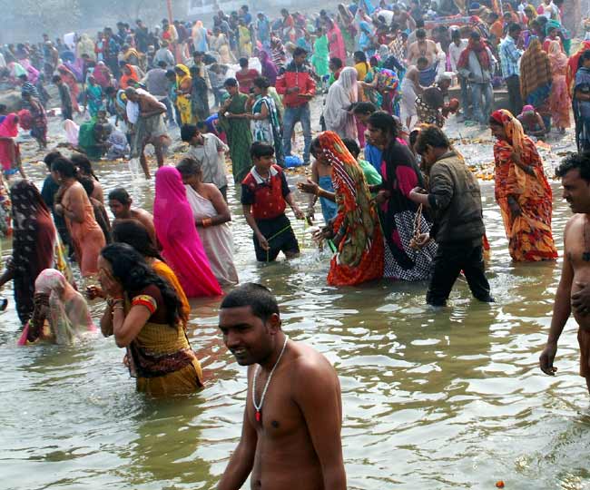 तस्वीरों में देखें-मौनी अमावस्या पर उमड़ा आस्था का सैलाब