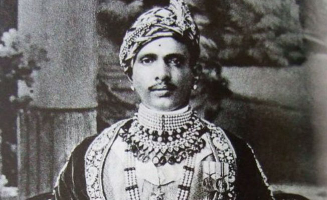 भारत के इस राजा ने रॉल्स रॉयस कार से कचरा उठवाकर लिया था अपने अपमान का बदला
