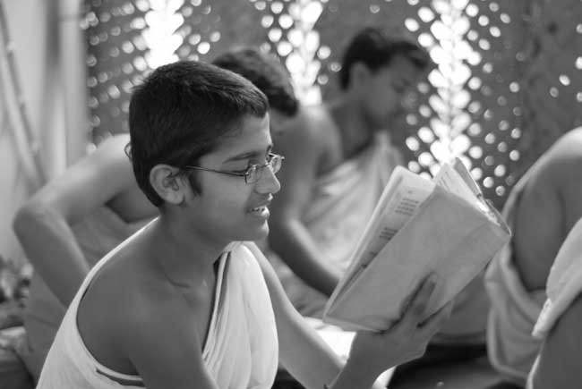 संस्कृत बोलने वाले इस गांव के हर घर से एक है इंजीनियर या अफसर, जानें इनके बारे में