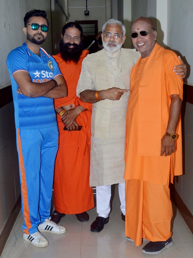 //www.jagranimages.com/images/modilookalike_2019_3_19_112438_s.jpg