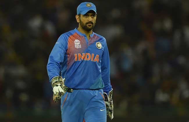 //www.jagranimages.com/images/msdhoni_2017_11_4_16845_s.jpg