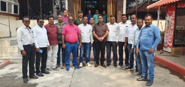 नगर परिषद कार्यालय में हो रहा संवेदकों का शोषण