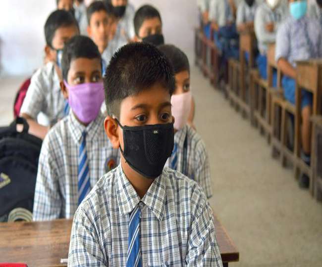 Jamshedpur में कोरोना का कहर, अब स्कूल जाने वाले सभी विद्यार्थियों को कराना होगा कोविड टेस्ट