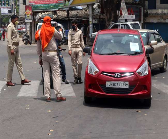 Jharkhand: 805 ने किया लॉकडाउन का उल्लंघन, 3102 बिना मास्क धराए; पुलिस ने वसूला 5 लाख जुर्माना