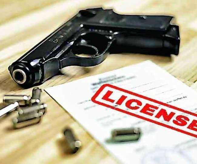 केंद्रीय वित्त राज्यमंत्री समेत 43 लोगों को सरेंडर करना पड़ेगा असलहा