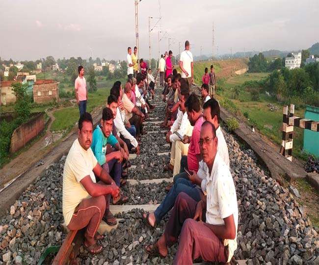 MPL: रेल से कोयले की आपूर्ति के विरोध में हाइवा मालिकों ने शुरू किया आंदोलन, यह रही उनकी मांग