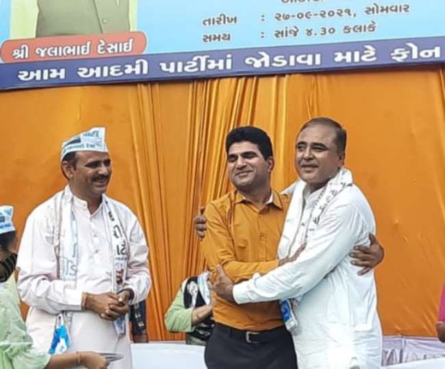 Gandhinagar Municipal Corporation Elections: चुनाव प्रचार में राजनीतिक दलों ने झोंकी ताकत, रात्रि जागरण कर वोट जुटाने की कोशिश