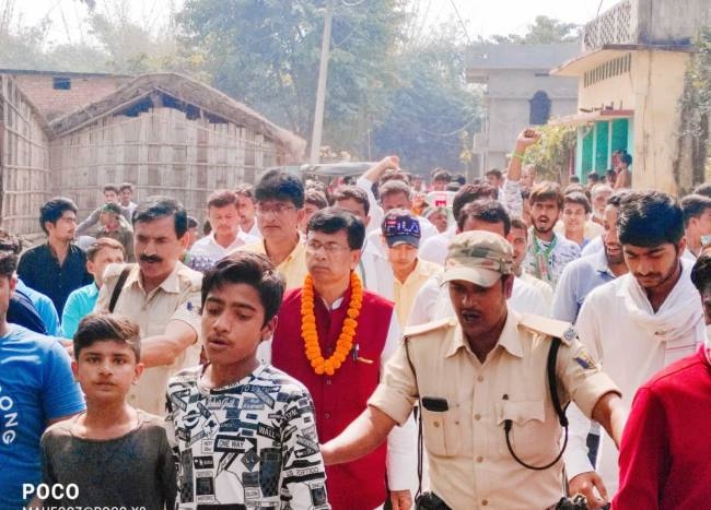 पीएम मोदी और सीएम नीतीश के नेतृत्व में ही बिहार का विकास संभव