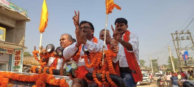 निर्दलीय प्रत्याशी राधाकांत गुप्ता के रोड शो में उमड़ी भीड़