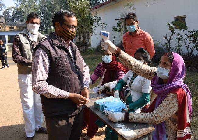 स्नातक एमएलसी चुनाव में 48.58 फीसद पड़े वोट