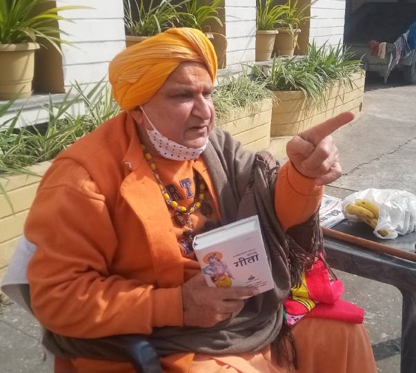 पूरे भारत के 20 करोड़ घरों में गीता पहुंचाएंगे : स्वामी दयानंद