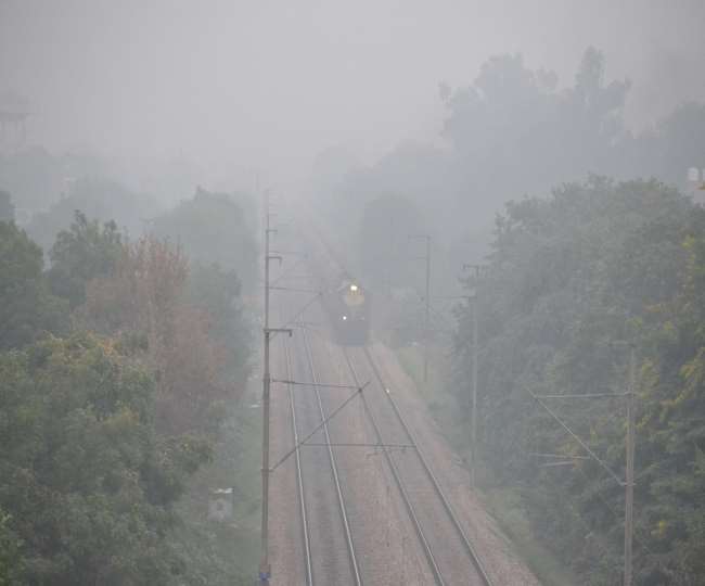 Agra Air Pollution: लगातार सात दिन से आगरा में वायु गुणवत्ता खराब स्थिति में, एक्यूआइ 200 से अधिक