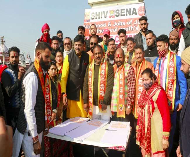 Jammu Kashmir: राज्य का दर्जा दिलाने के लिए संघर्ष की तैयारी में शिव सेना ठाकरे