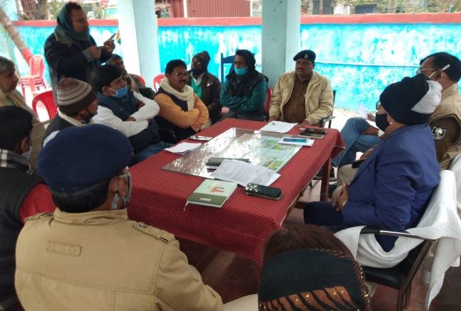 जलनिकासी की मुकम्मल व्यवस्था को लेकर पंचायत प्रतिनिधियों के साथ की बैठक