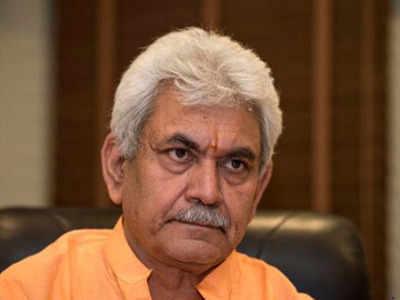 Jammu Kashmir: समाज की नि:स्वार्थ भाव से सेवा और चरित्र निर्माण के सिद्धांतों पर चलें युवा : उपराज्यपाल