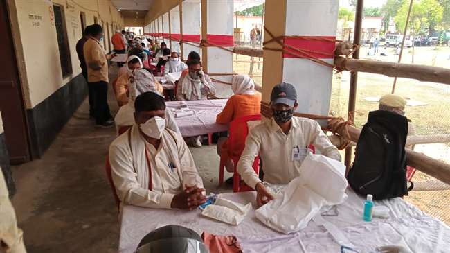 Jaunpur Panchayat Chunav Result 2021 : तीन वोट से जीत कर रंजीत बने प्रधान, 28 हजार प्रत्याशियों के मतों की चल रही गिनती