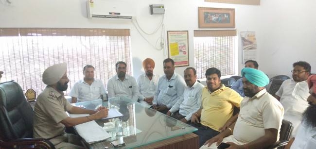 गलत साईड पर चलने वालों पर होगी कार्रवाई