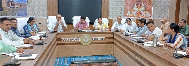 पौधारोपण में लापरवाही बर्दाश्त नहीं, 15 अगस्त तक लक्ष्य